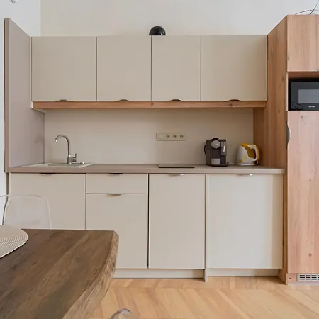 Marton's Dessewffy Aparthotel 4*