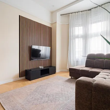 Marton's Dessewffy Budapest